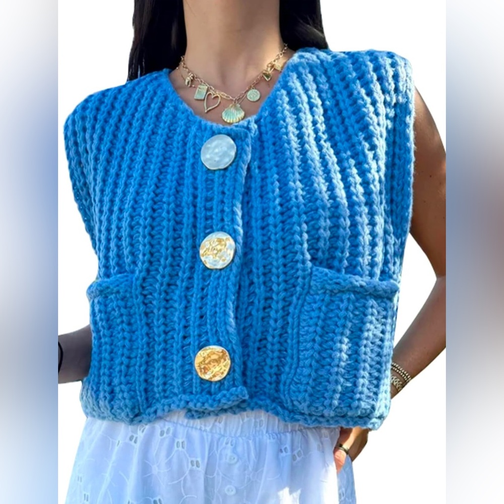 NWOT Urban Outfitters Sleeveless Crop Knit Sweater Vest with Pockets - Picture 1 of 8